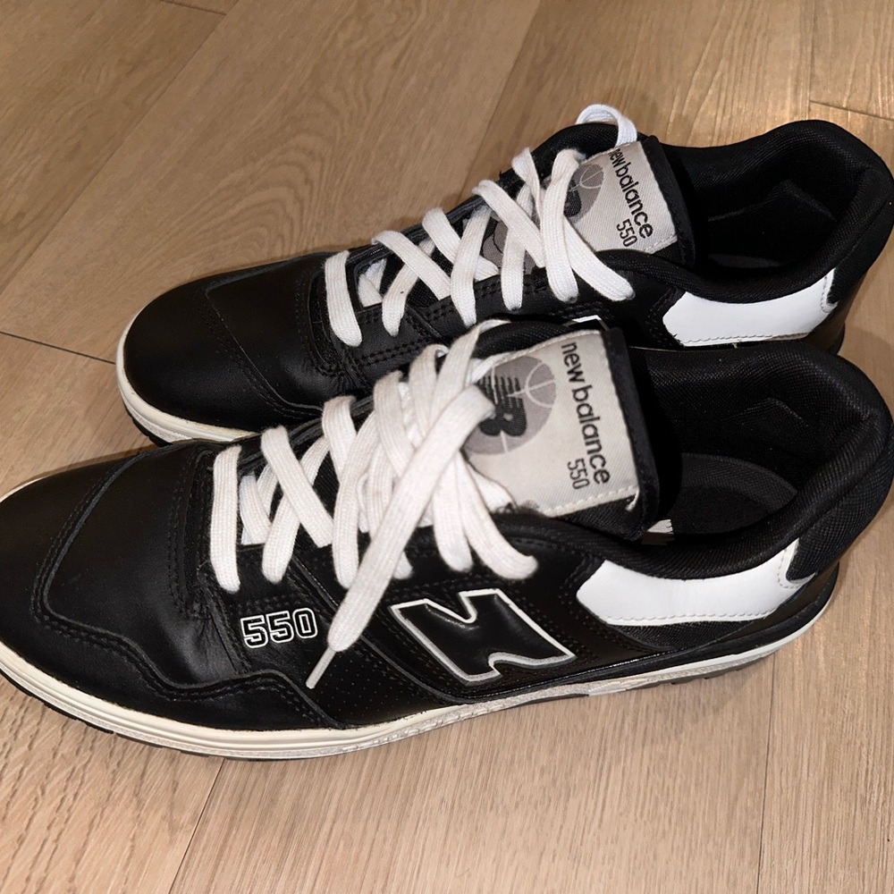 New Balance 550 (Black Leather) Size 9.5M